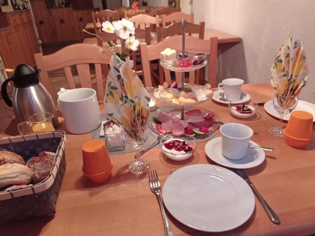 Gaestehaus Ehrhardt Schweigen-Rechtenbach Bagian luar foto